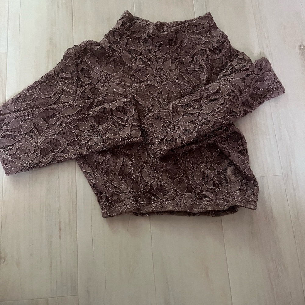Mesh lace top